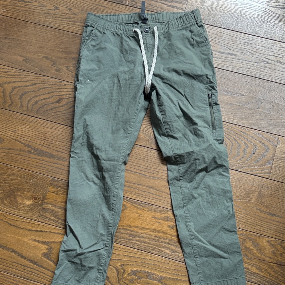 Vuori Men's Ripstop Olive Pants